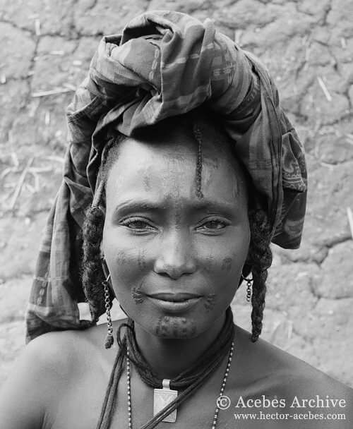 Unidentified woman, Nigeria, 1953<p>© Hector Acebes</p>