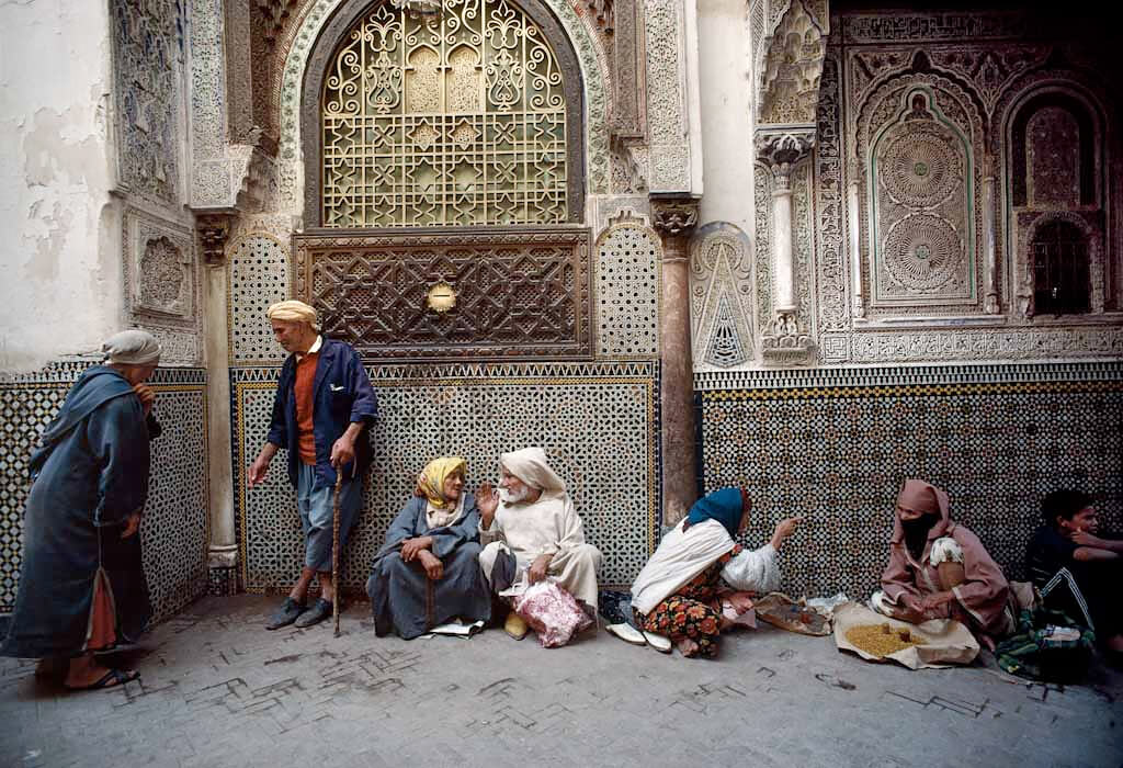Zaouia of Moulay Idriss, Fez,1984 <p>Courtesy Magnum Photos / © Bruno Barbey</p>