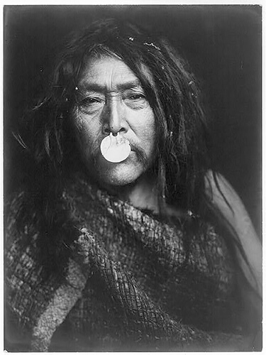 Naemahlpunkuma-Hahuamis 1914 ©Library of Congress, Prints & Photographs Division, Edward S. Curtis Collection<p>© Edward S. Curtis</p>