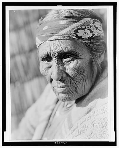 Old Klamath woman 1923 ©Library of Congress, Prints & Photographs Division, Edward S. Curtis Collection<p>© Edward S. Curtis</p>