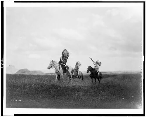 The march of the Sioux 1905 ©Library of Congress, Prints & Photographs Division, Edward S. Curtis Collection<p>© Edward S. Curtis</p>