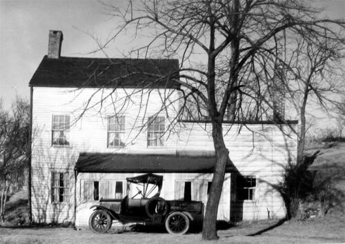 Farmhouse, Westchester County, New York, 1936<p>© Walker Evans</p>