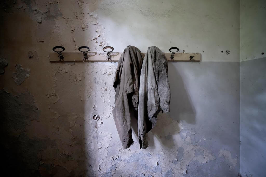 Despair - Shot in a former mental asylum<p>© Niki Feijen</p>