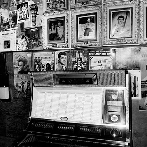Jukebox, Tootsie’s Orchid Lounge, Nashville, TN, 1972<p>© Henry Horenstein</p>