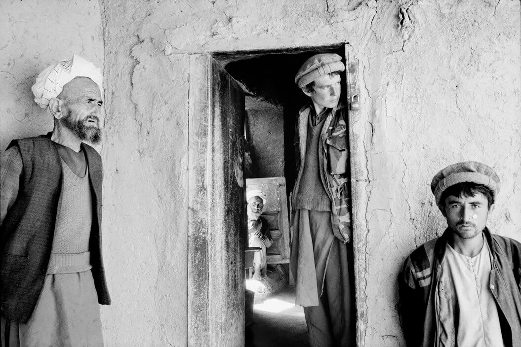 Outside tea house, Afghanistan 1998<p>Courtesy Magnum Photos / © Chris Steele-Perkins</p>