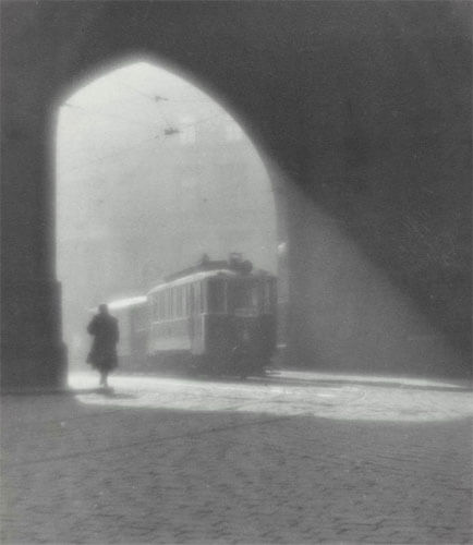Morning Tram, 1924 <p>© Josef Sudek</p>