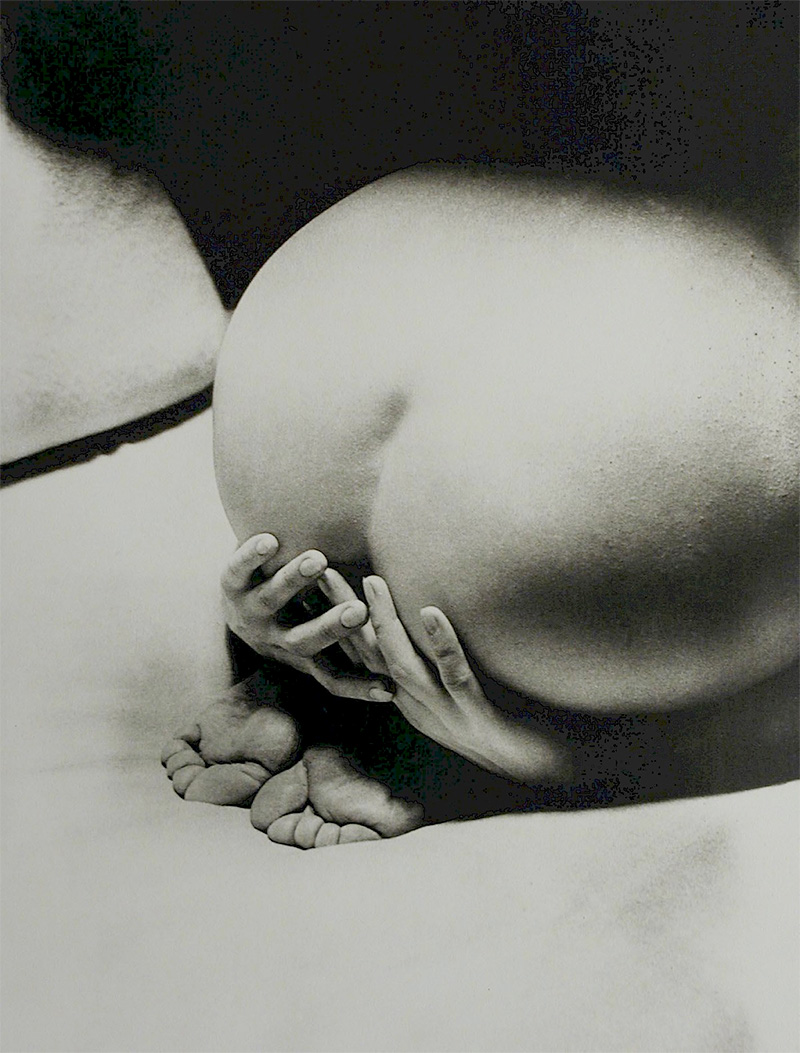 nude art black and white  