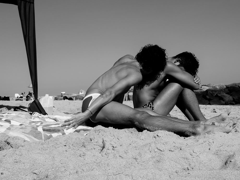 Beach Lovers by Erica Reade Photo Article