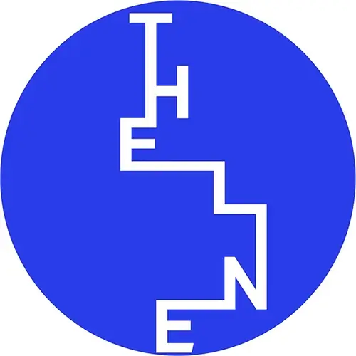 Hélène Amouzou: In Between