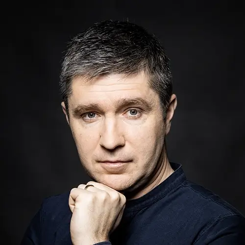 Exclusive Interview with Tomasz Trzebiatowski Editor-in-chief FRAMES Magazine