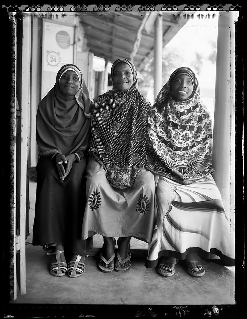 Laena Wilder - Mayala and her Daughters