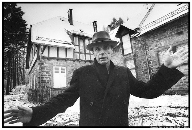 Herbert Piel - Joseph Beuys in the Eiffel