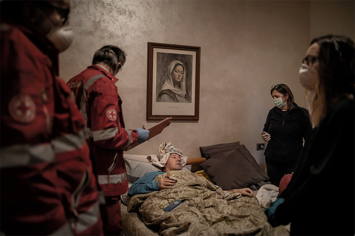 Yannis Behrakis International Photojournalism Award