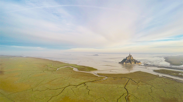 2nd Prize Winner – Category places: Mont-Saint-Michel, by Wanaiifilms 2nd Prize Winner – Category places: Mont-Saint-Michel, by Wanaiifilms