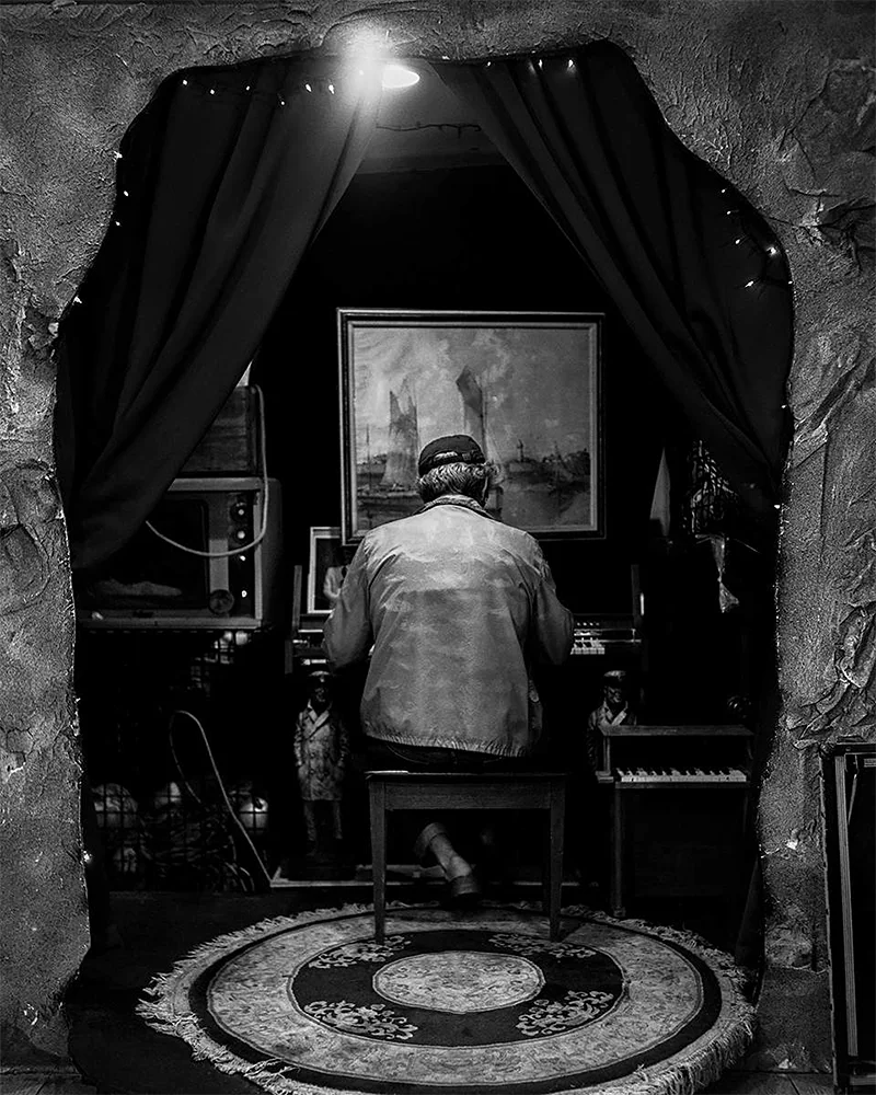 Fast Forward: Analog Photography as a Third Space