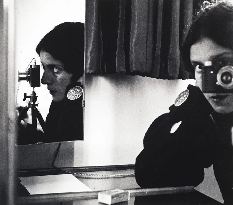 Ilse Bing Between Paris and New York