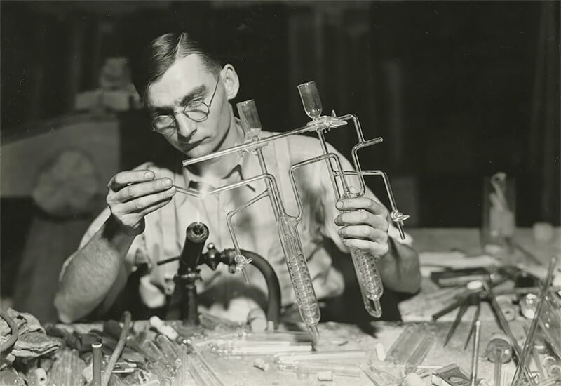  Lewis Hine: The WPA National Research Project Photographs, 1936-37
