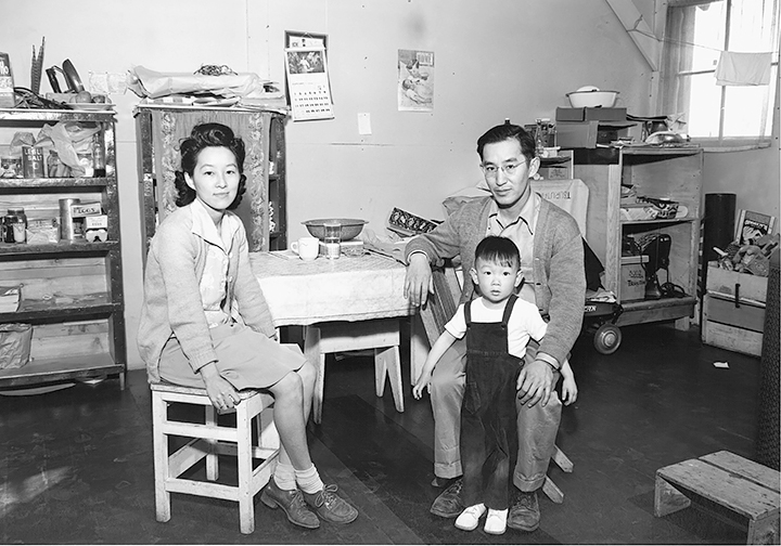 Manzanar : The Wartime Photographs of Ansel Adams