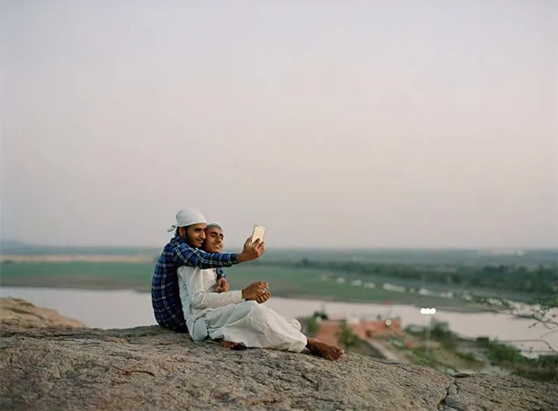 Marc Ohrem-Leclef: Zameen Aasman Ka Farq – As far apart as the Earth is from the Sky