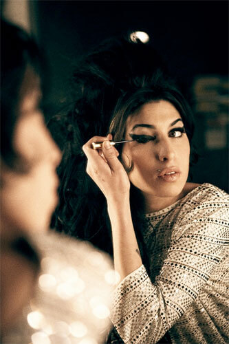 Amy Winehouse 2007<p>Courtesy Trunk Archive / © Bryan Adams</p>