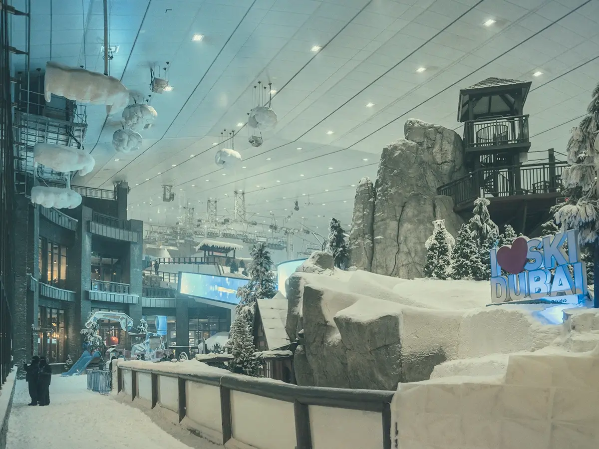 Indoor Ski Resort, Dubai<p>&copy; Damien Aubin</p>