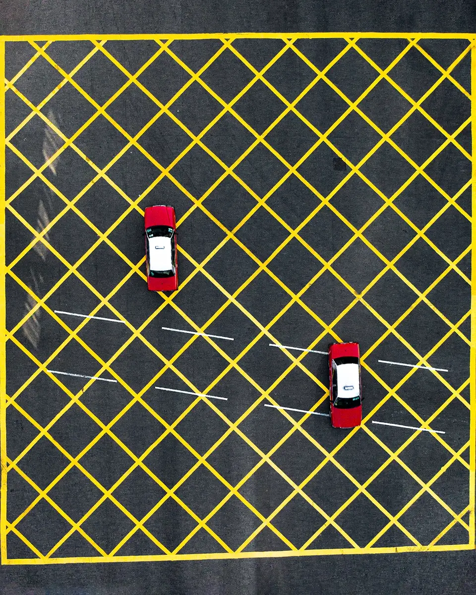 HIGHS & LOWS: GRIDLINES - CENTRAL (2020) <p>© Derry Ainsworth</p>