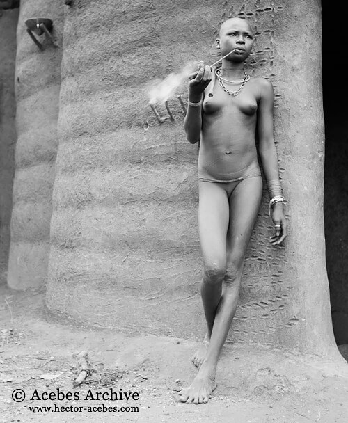 Unidentified woman, Benin, 1953<p>© Hector Acebes</p>