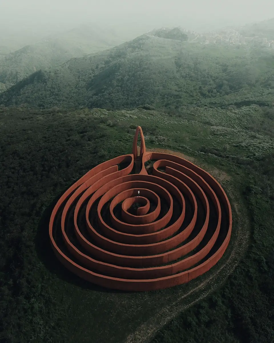 Labrynth<p>© Savadmon Avalachamveettil</p>