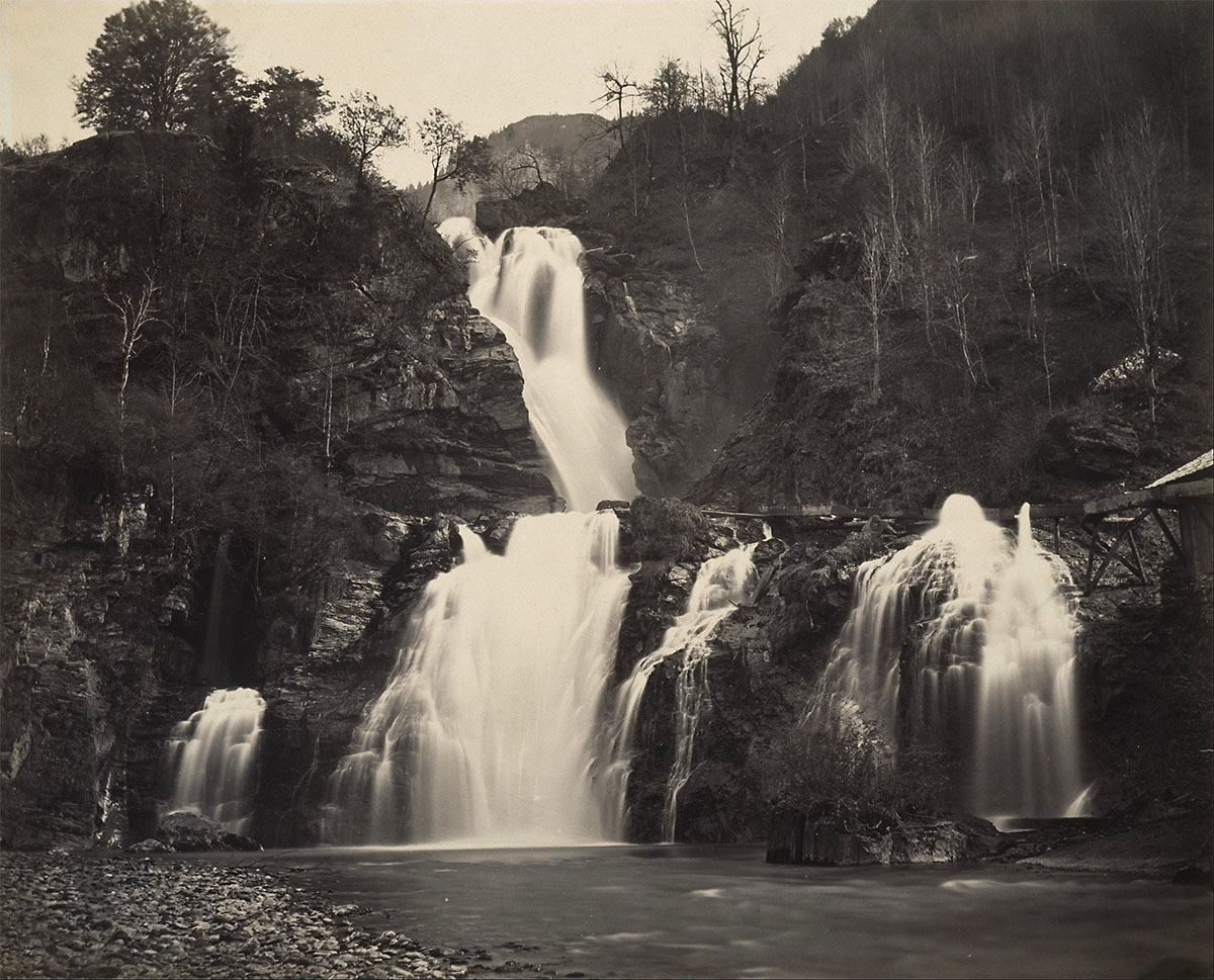 Falls of the Reichenbach, 1860 - Museum of Fine Arts, Houston<p>© Adolphe Braun</p>