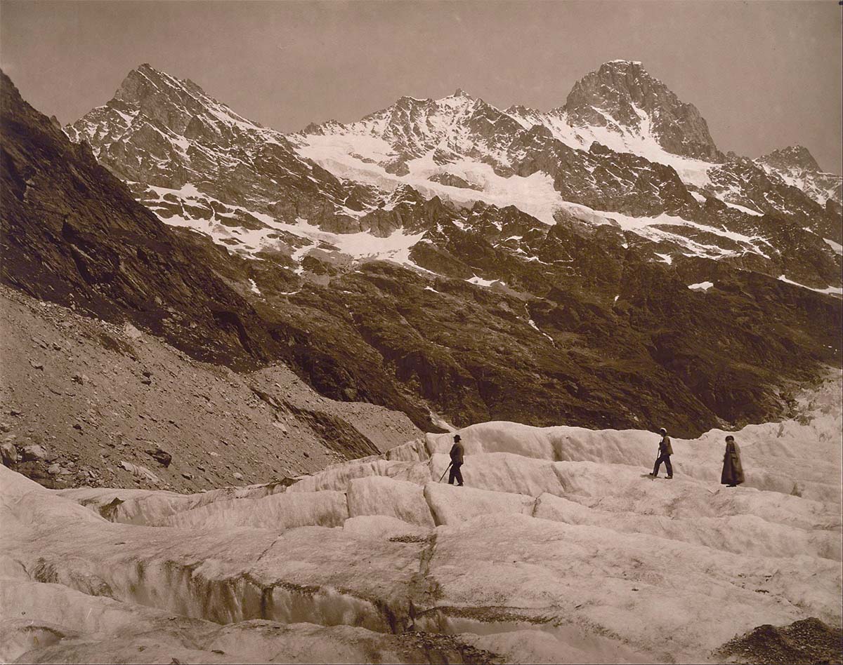 Alpine Landscape, Three Hikers on a Glacier, 1860/1869 - Museum of Fine Arts, Houston<p>© Adolphe Braun</p>