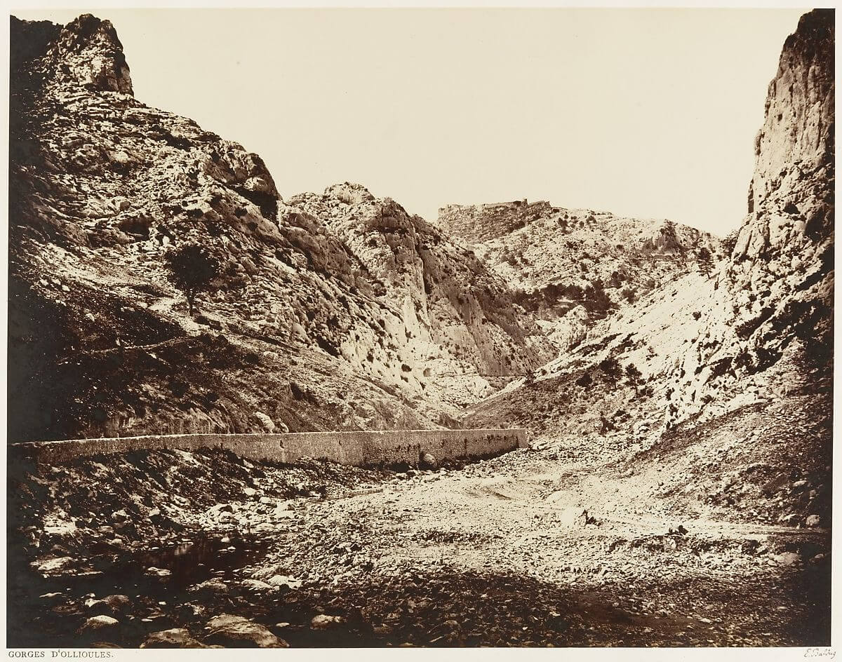 Gorges d’Ollioules, ca. 1860 - Gilman Collection, Gift of The Howard Gilman Foundation, 2005<p>© Édouard Baldus</p>