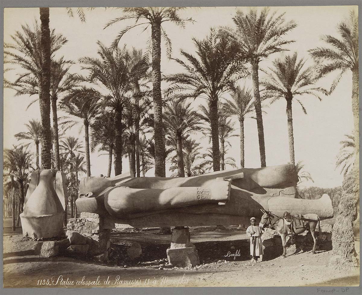 Reclining statue of Ramses II in Memphis, ca. 1895 - Rijksmuseum<p>© Félix Bonfils</p>