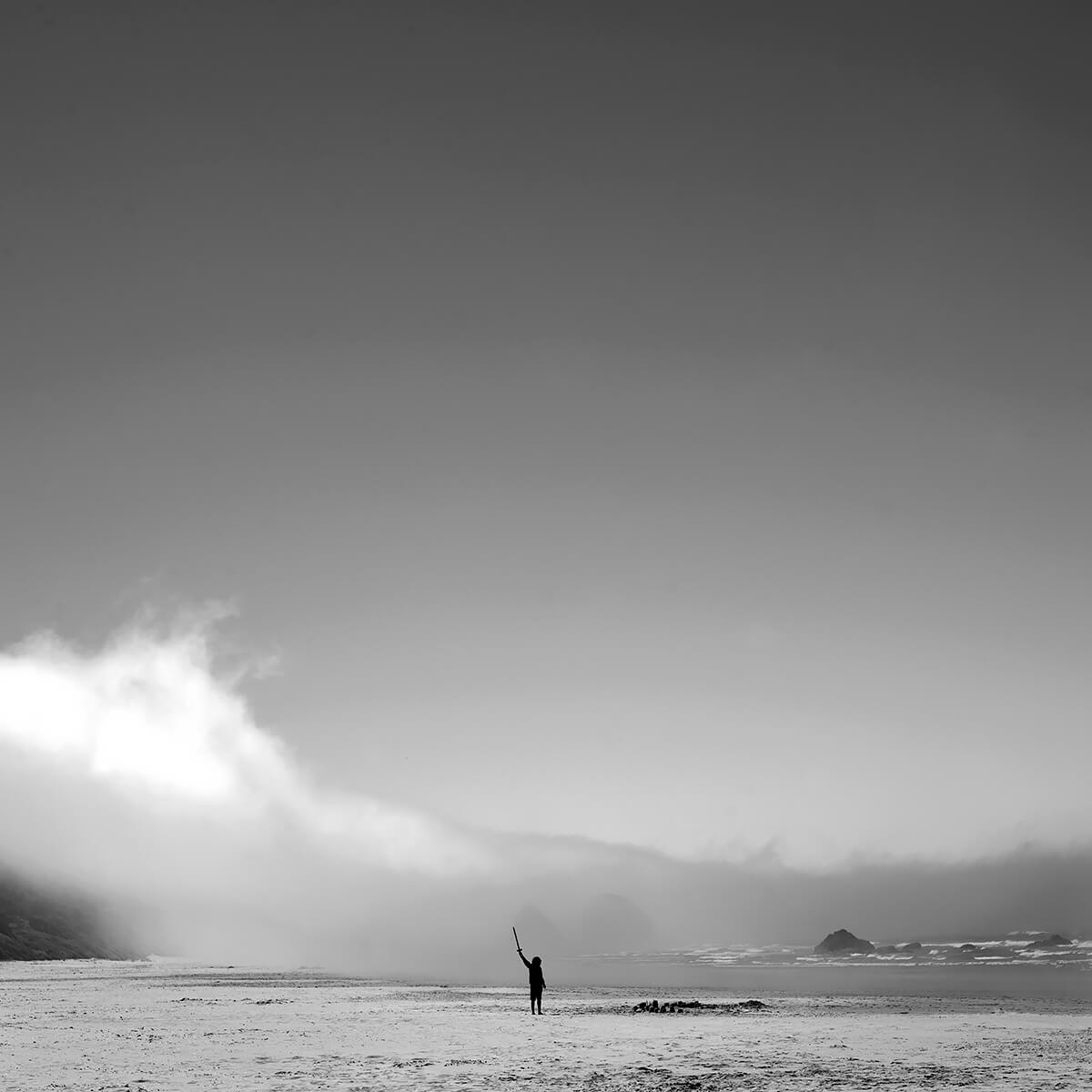 Boy with Sword, Cannon Beach, Oregon, 2014<p>© Gloria Baker Feinstein</p>