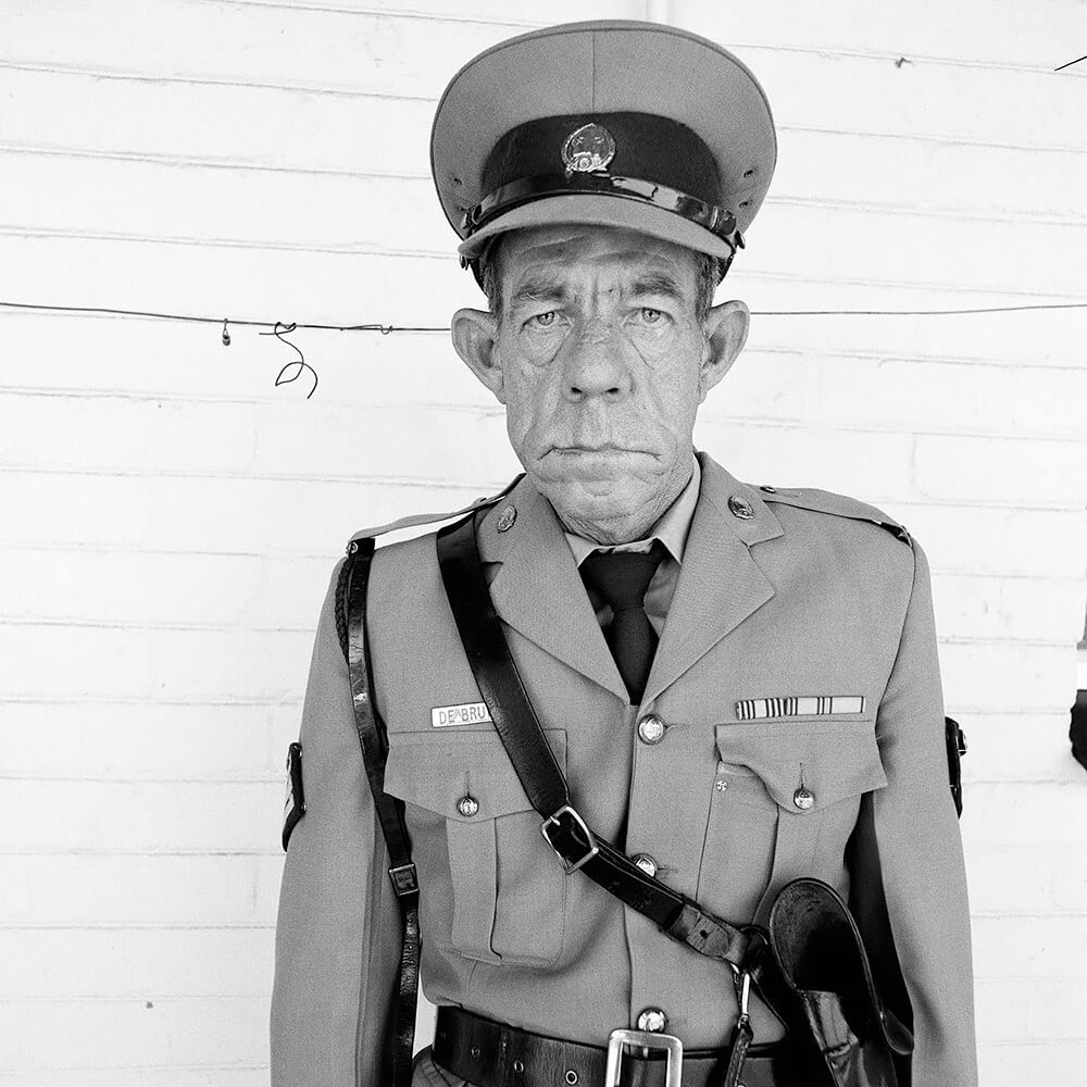 Sergeant F de Bruin, Dept of Prison Employees, OFS, 1992<p>© Roger Ballen</p>