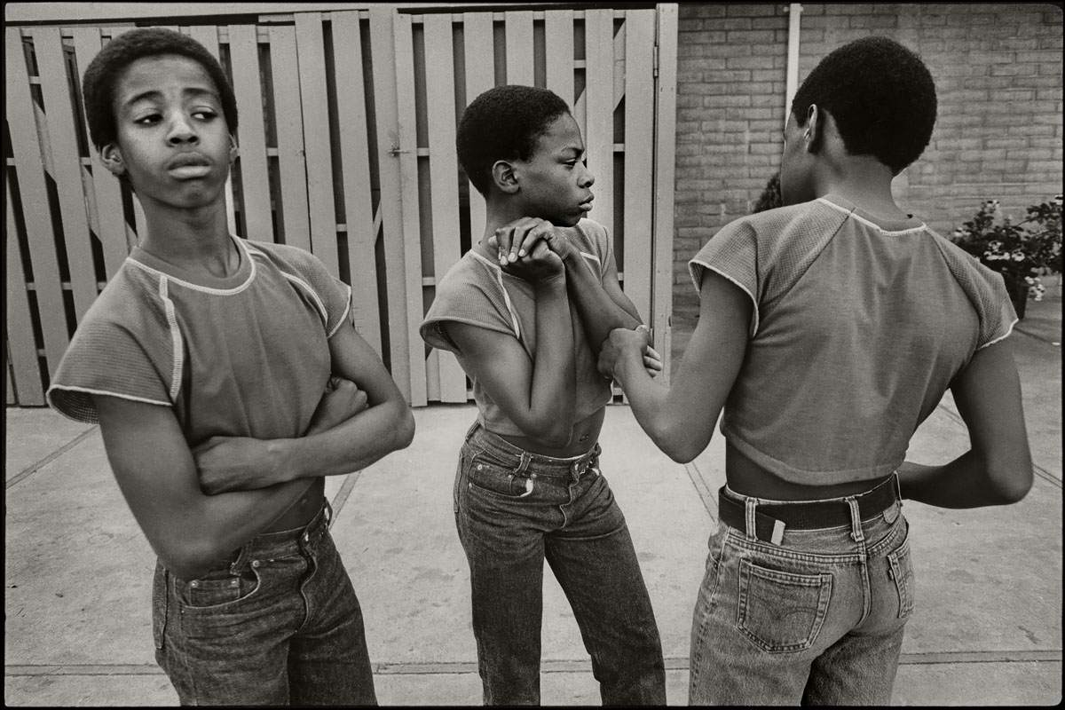 Breakdancers, Hayward, CA 1985<p>© Saul Bromberger</p>