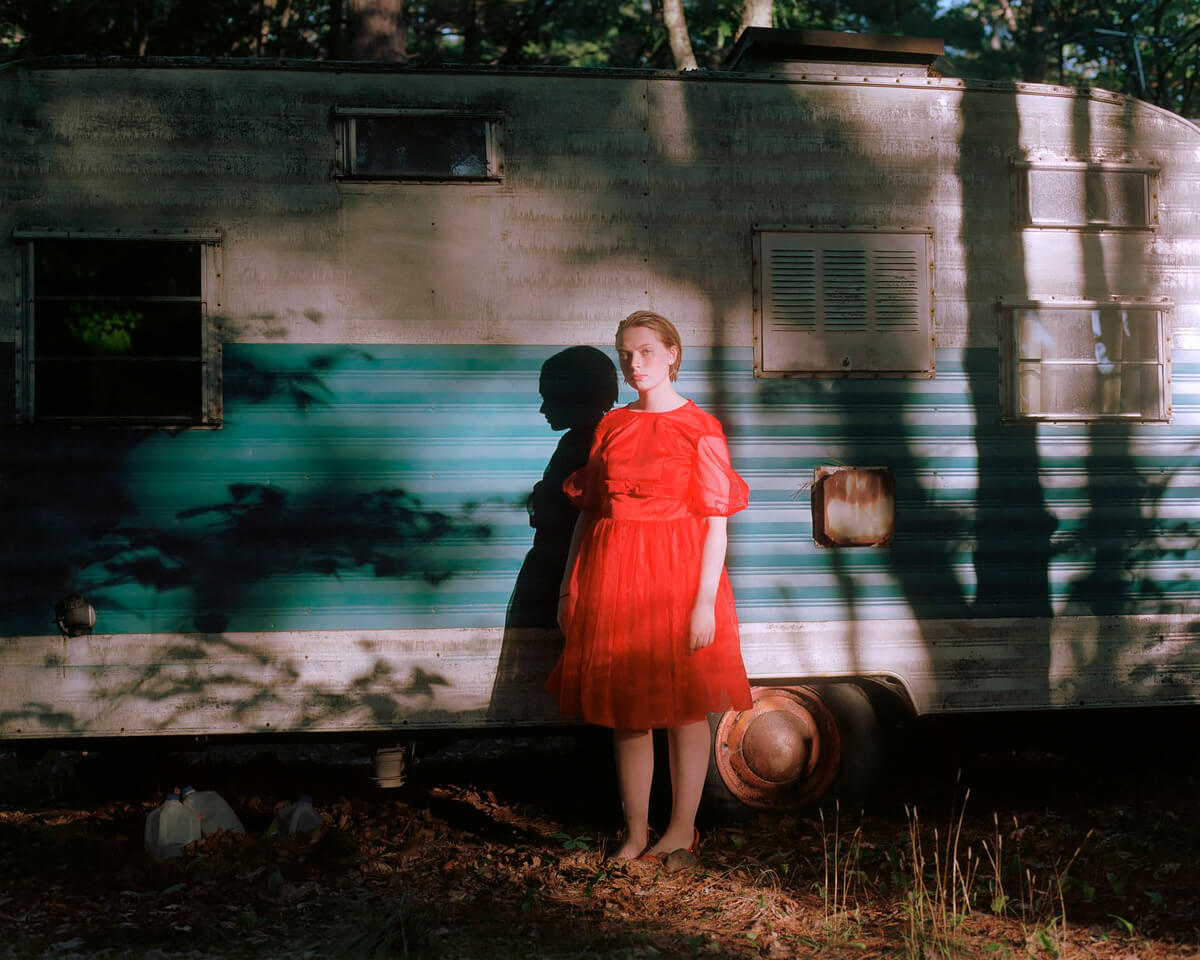 Sophie by the old camper<p>© Tabitha Bernard</p>