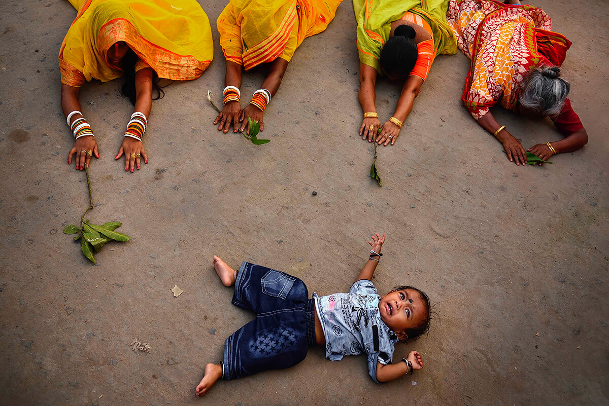 The Devotees<p>© Debdatta Chakraborty</p>