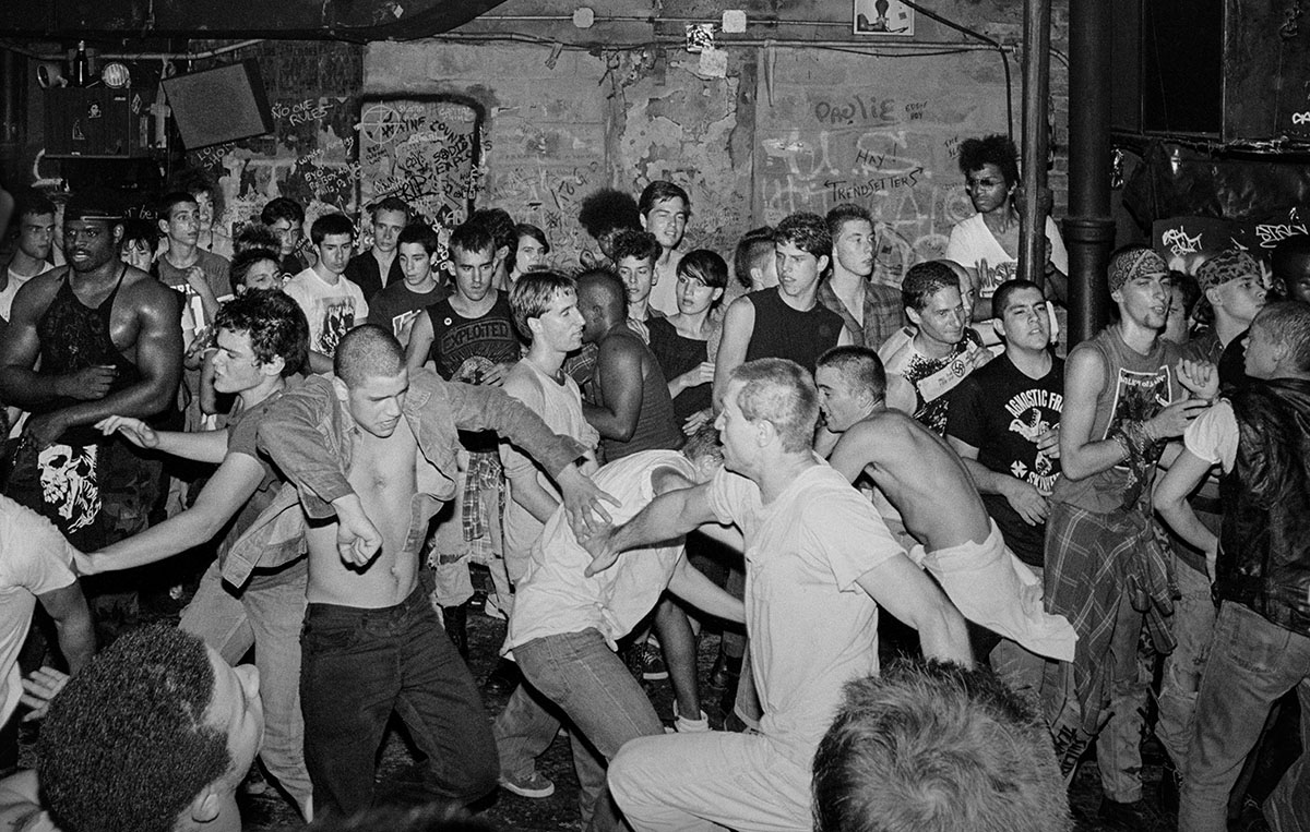 CBGB Slam Dancing<p>© Lilian Caruana</p>