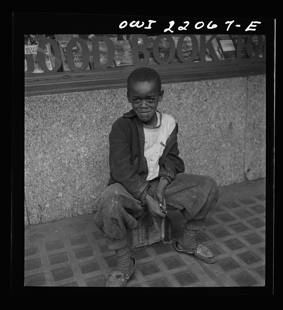 Baltimore, Maryland. Shoe shine boy, April 1943 - Library of Congress<p>© Marjory Collins</p>
