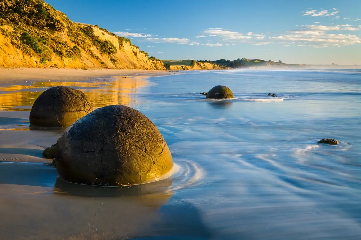 <p>&copy; Nat Coalson</p>