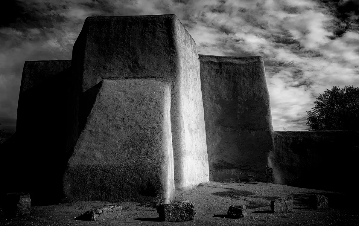 <p>&copy; Rupert Chambers</p>