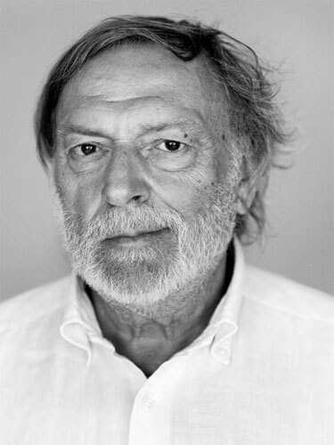 No1. Gino Strada<p>© Giles Duley</p>