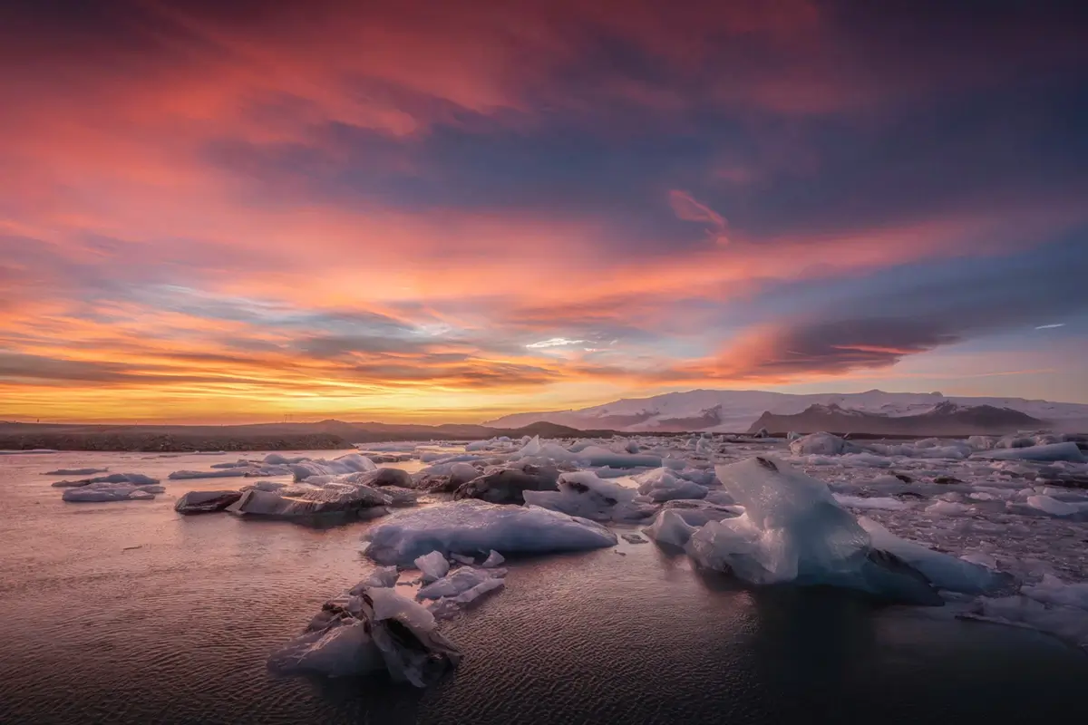 <p>&copy; Marco Di Marco</p>