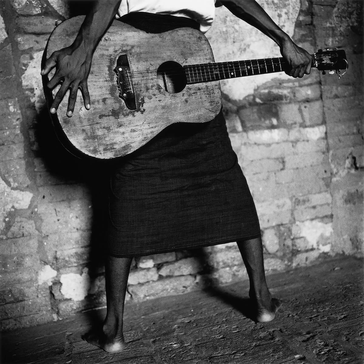 Guitar, Burma<p>© Monica Denevan</p>