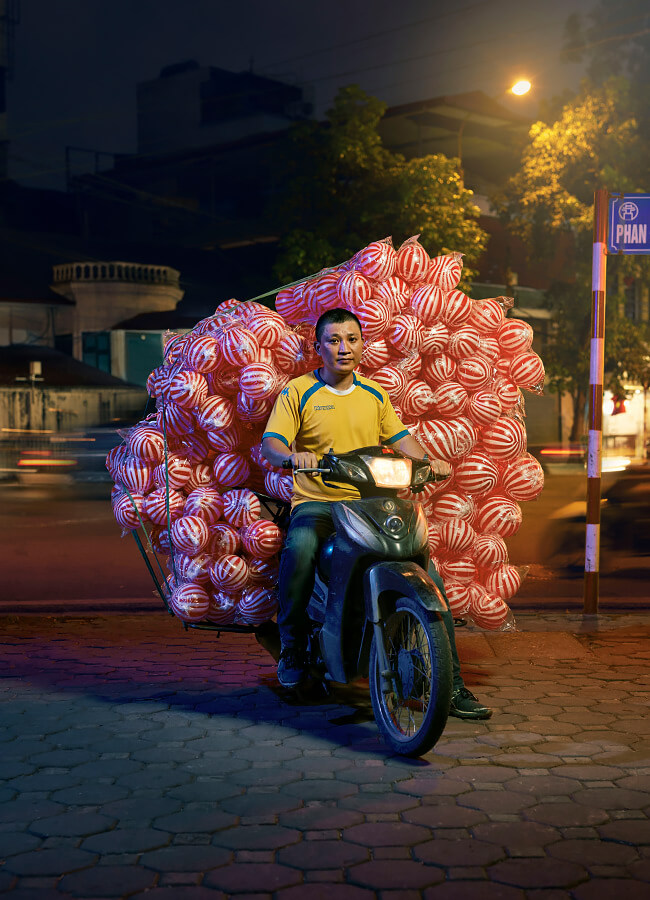 Hanoi Delivery, Portraits<p>© Jon Enoch</p>
