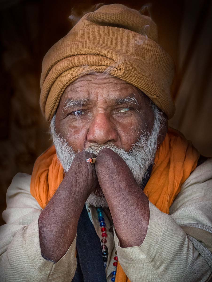 Smoking, No Hands<p>© Carol Foote</p>