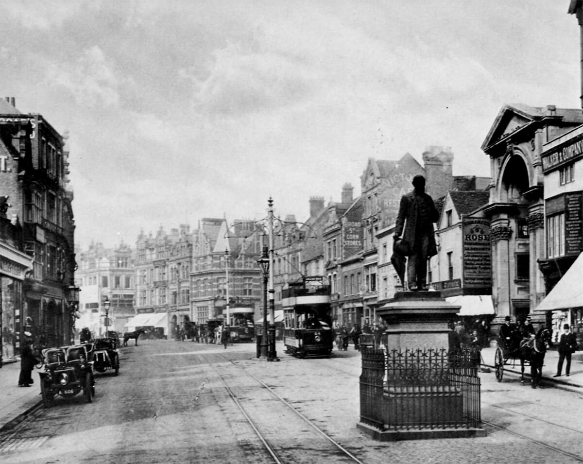 Reading, Broad Street, between 1850 and 1898<p>© Francis Frith</p>
