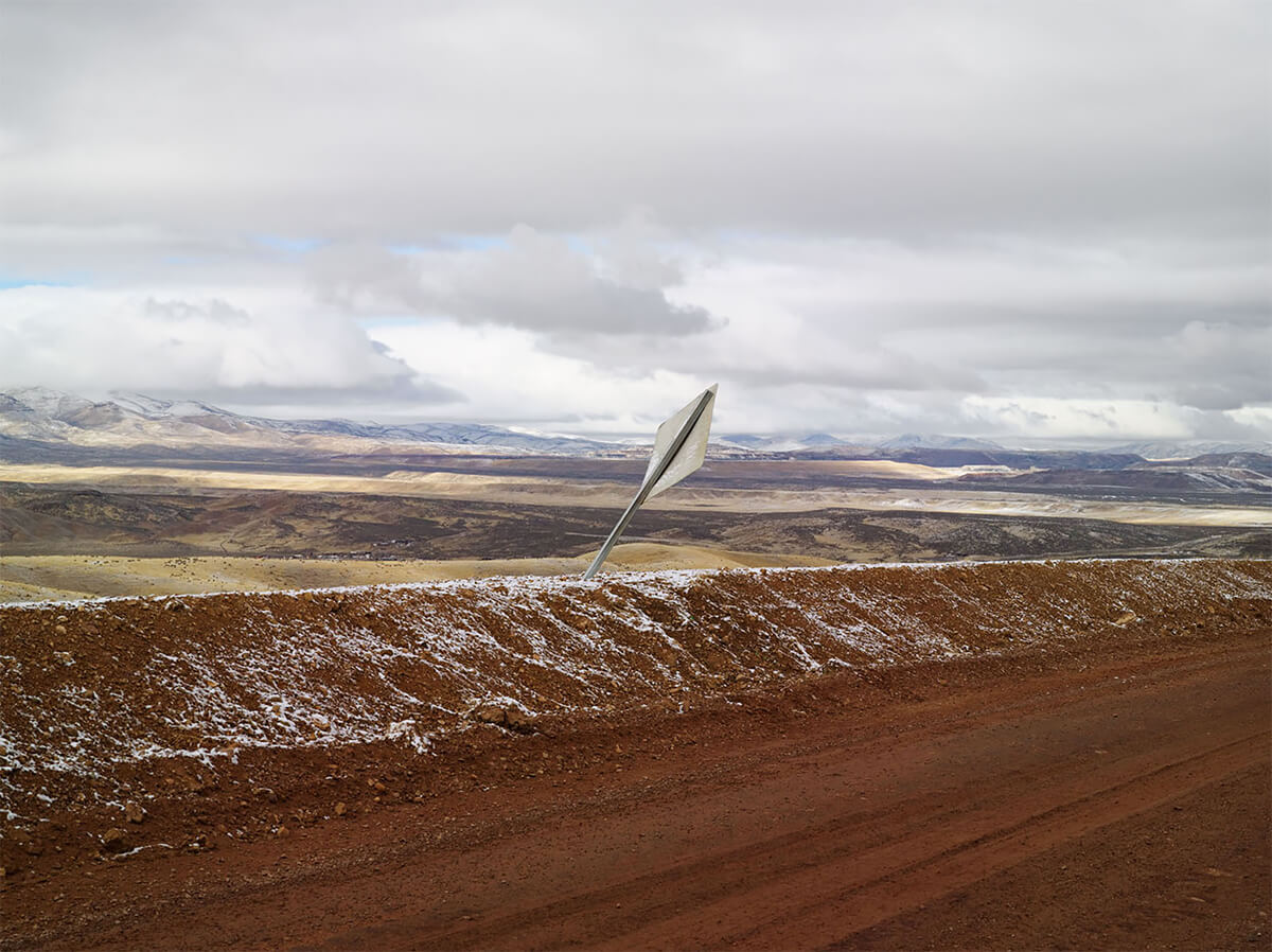 Frontcountry: New Mining Road, Carlin, Nevada 2012<p>© Lucas Foglia</p>