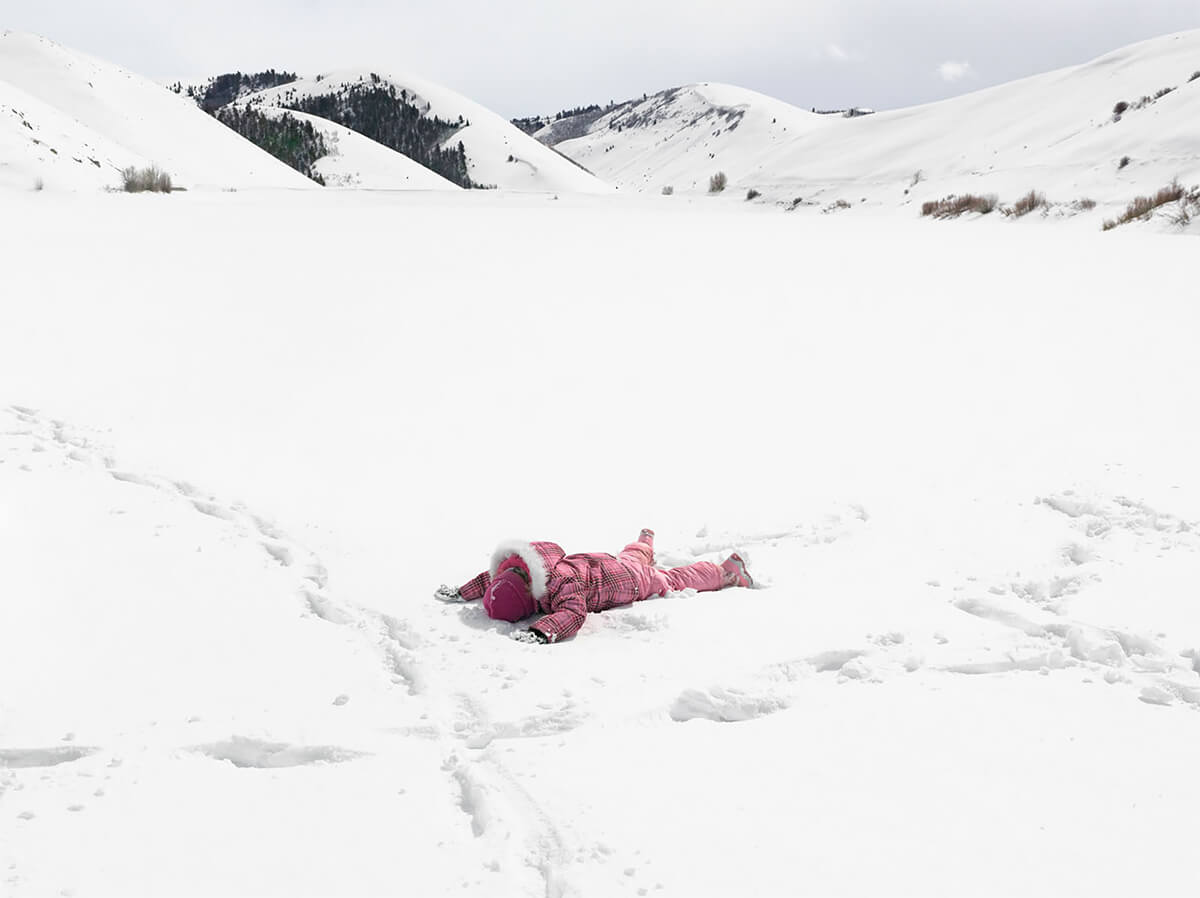 Frontcountry: Jennifer, Montpelier Reservoir, Montpelier, Idaho 2011<p>© Lucas Foglia</p>