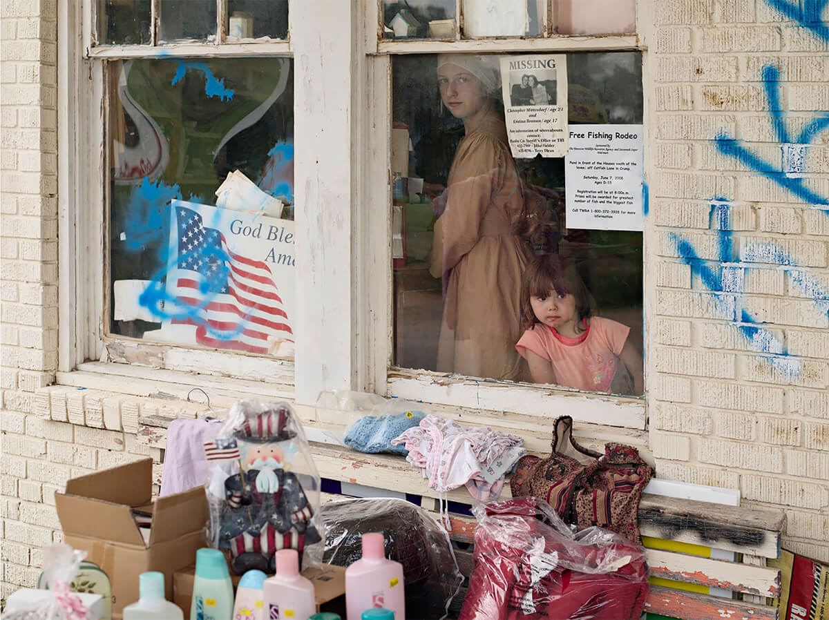 A Natural Order: General Store, Tennessee<p>© Lucas Foglia</p>